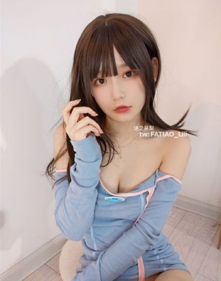 弱点电影_JVID性感写真