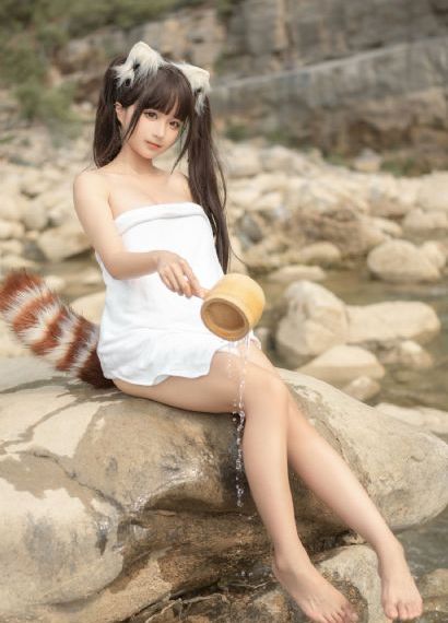 摸进女同桌的小内裤狂摸里_高清免费播放